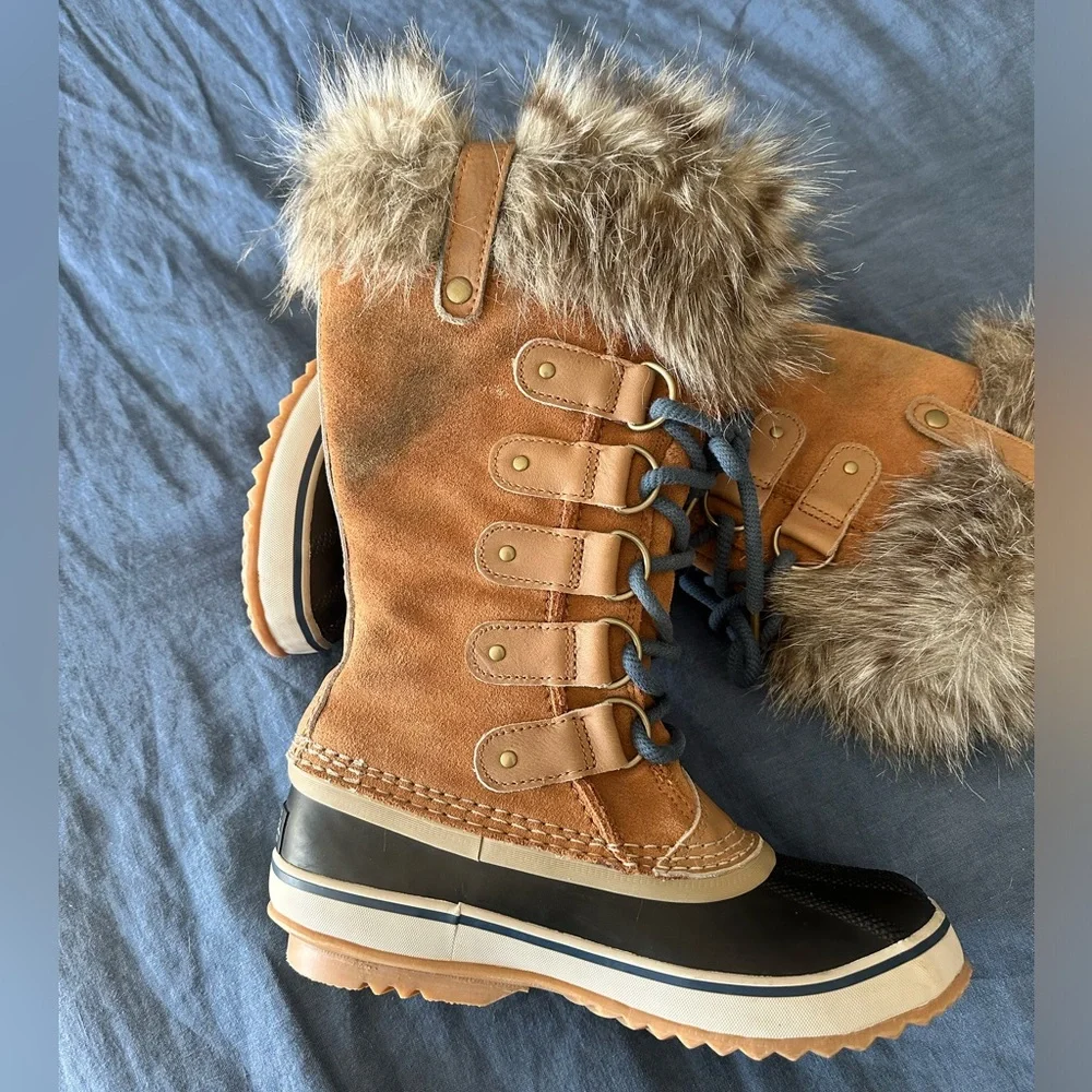 Sorel Joan Of Arctic Boots size 5.5 women’s‎ brand new never worn!